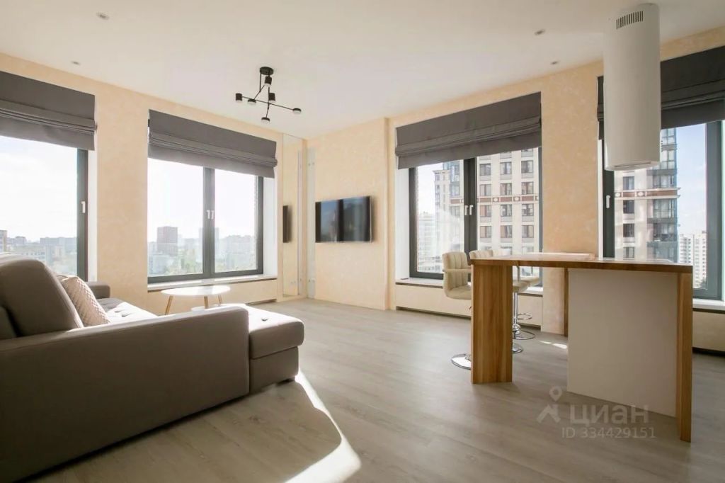 m. Molodezhnaya: Apartment, 2-rooms