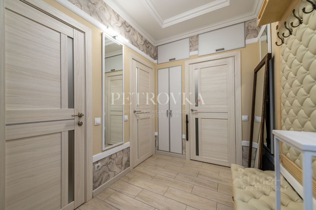 m. Tverskaya: Apartment, 2-rooms
