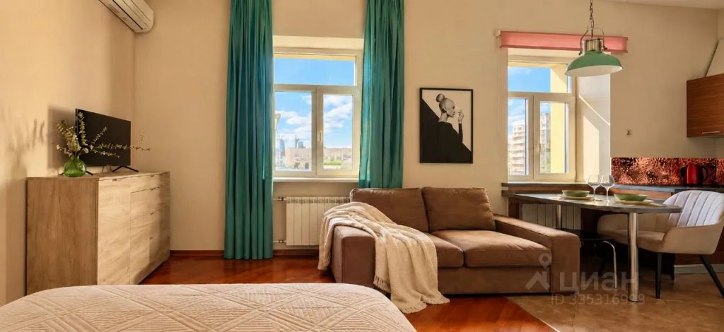 m. Mayakovskaya: Apartment, studio