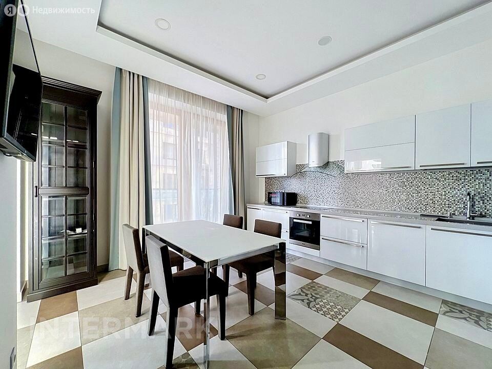 m. Smolenskaya: Apartment, 4-rooms