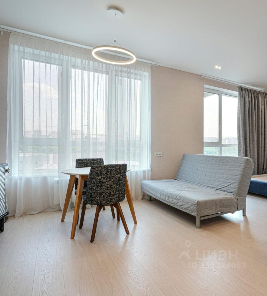 m. Aminyevskaya: Apartment, studio