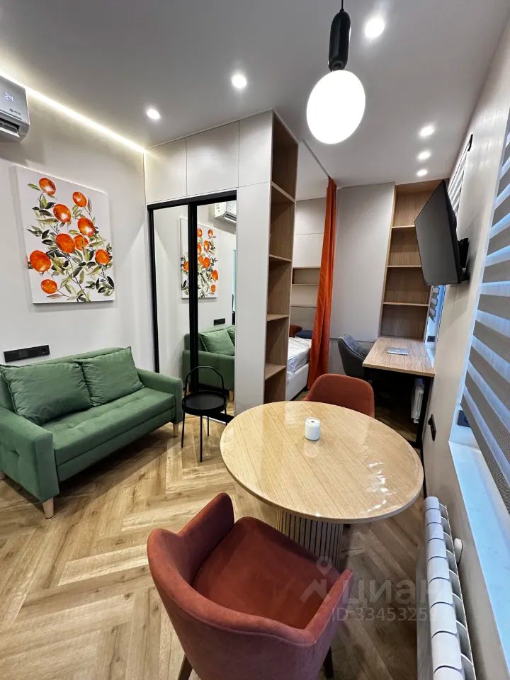 m. Moskva Tovarnaya: Apartment, studio