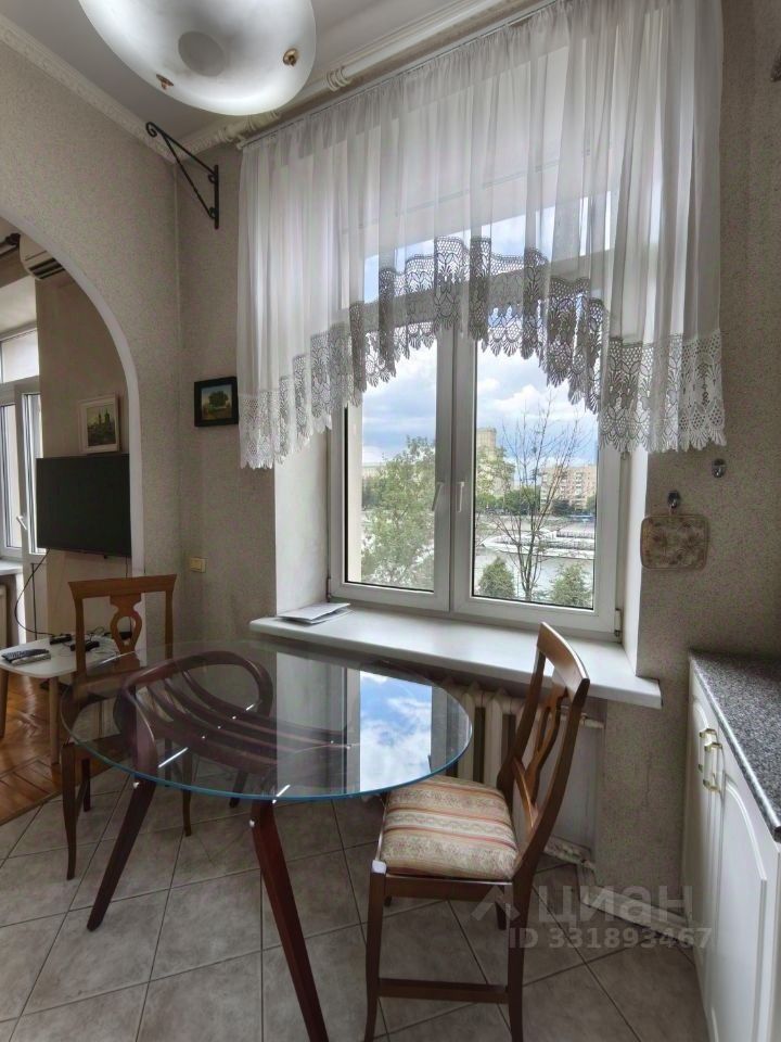 m. Kievskaya: Apartment, 2-rooms