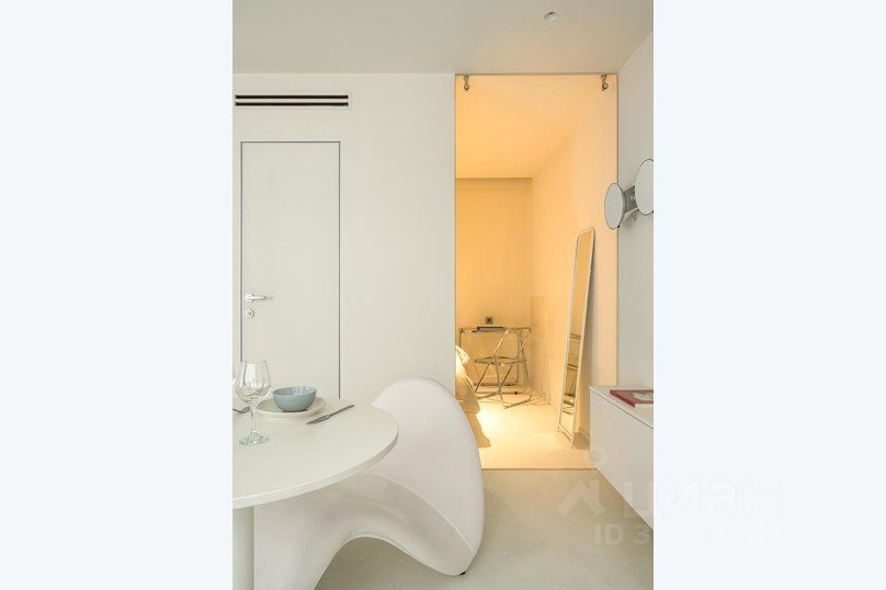 m. Ploschad trekh vokzalov: Apartment, 1-rooms