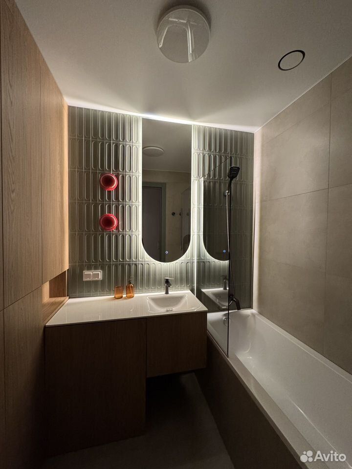 m. Maryina Roscha: Apartment, studio
