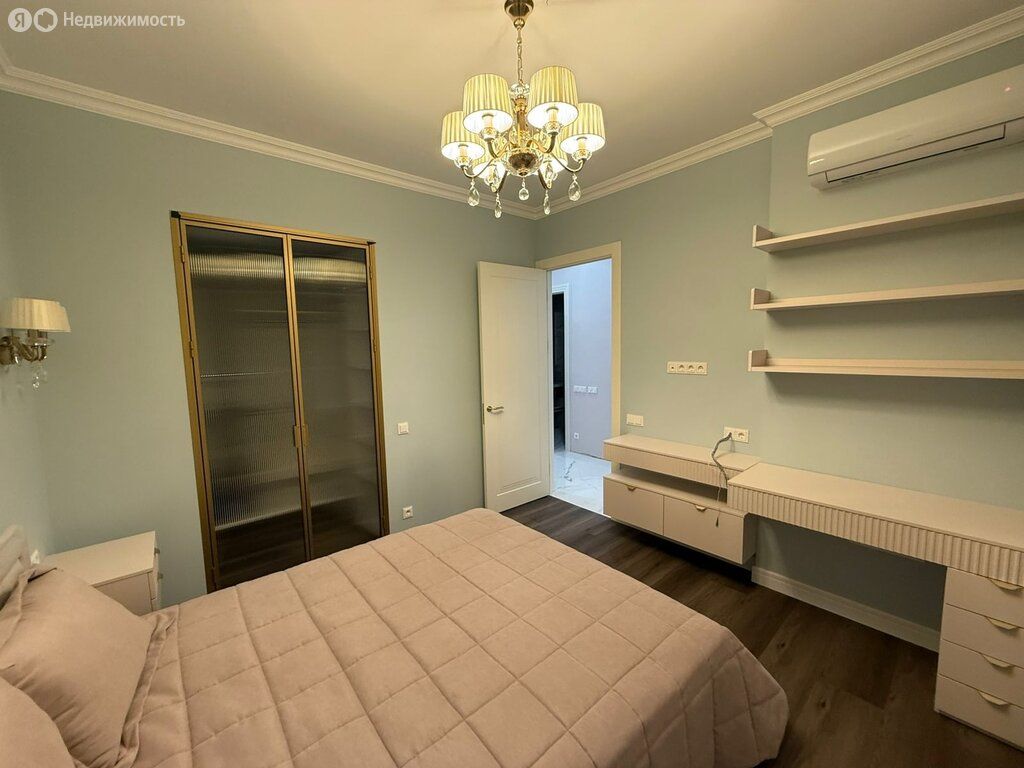 m. Serp i Molot: Apartment, 2-rooms