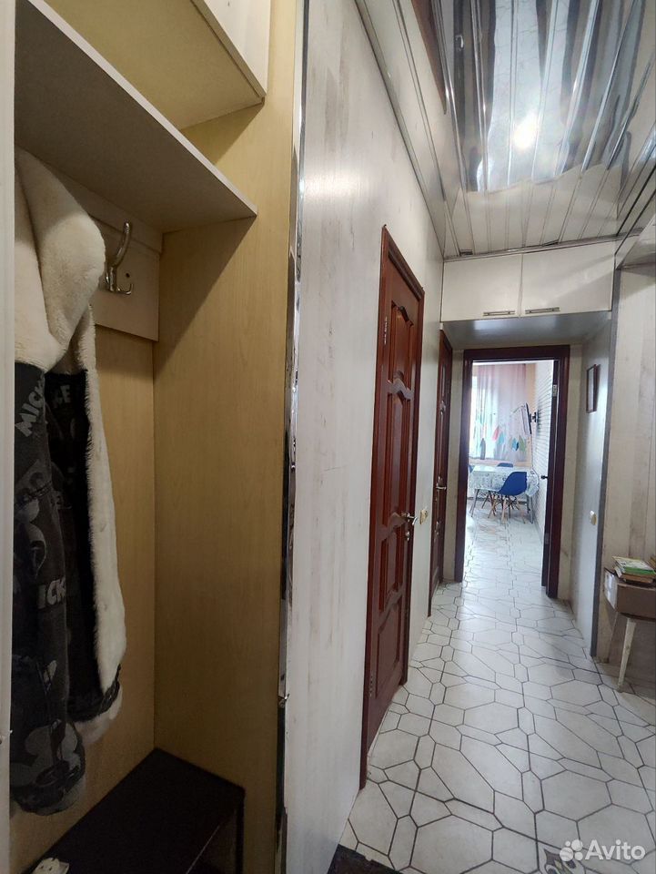 m. Lukhmanovskaya: Apartment, 2-rooms