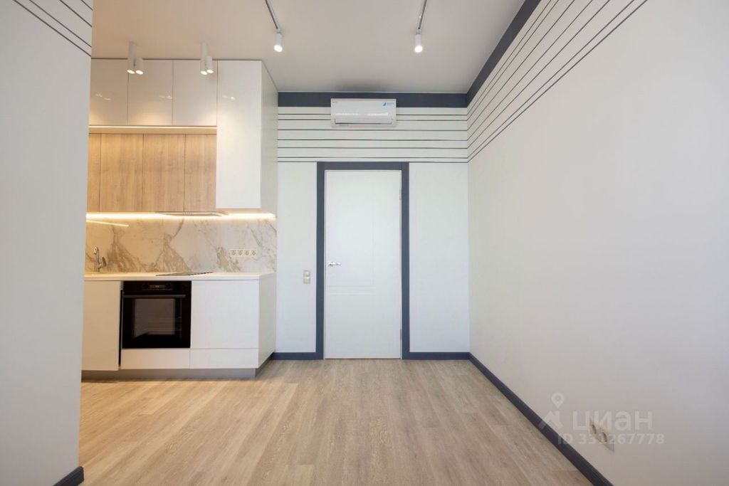m. Aminyevskaya: Apartment, studio