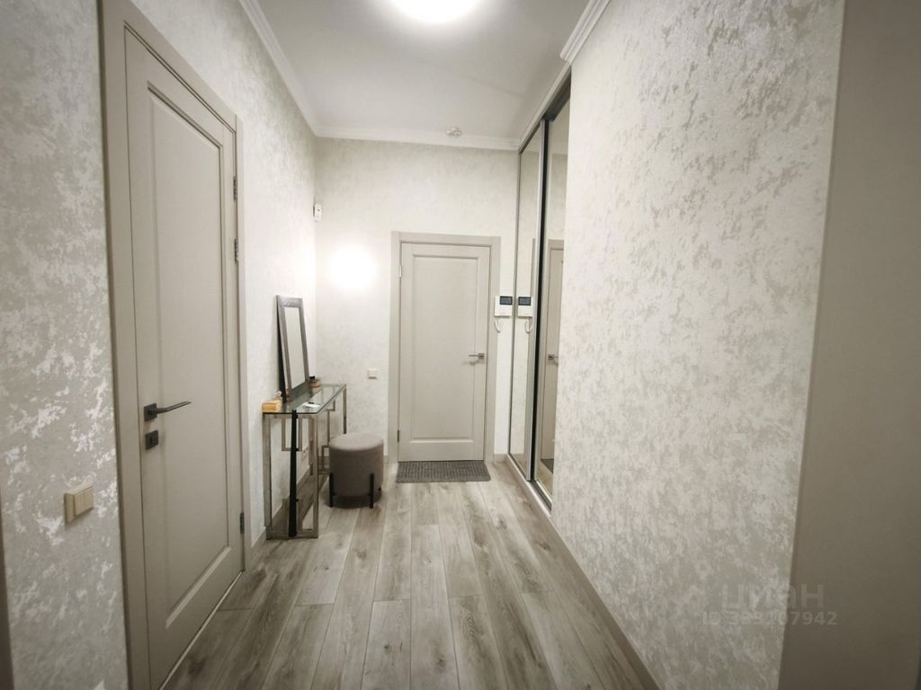 m. Lomonosovsky prospekt: Apartment, 2-rooms