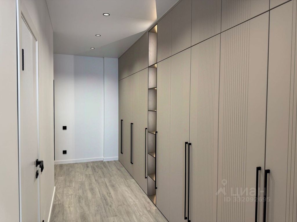 m. Pavshino: Apartment, 2-rooms