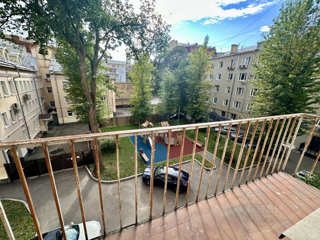 m. Barrikadnaya: Apartment, 2-rooms