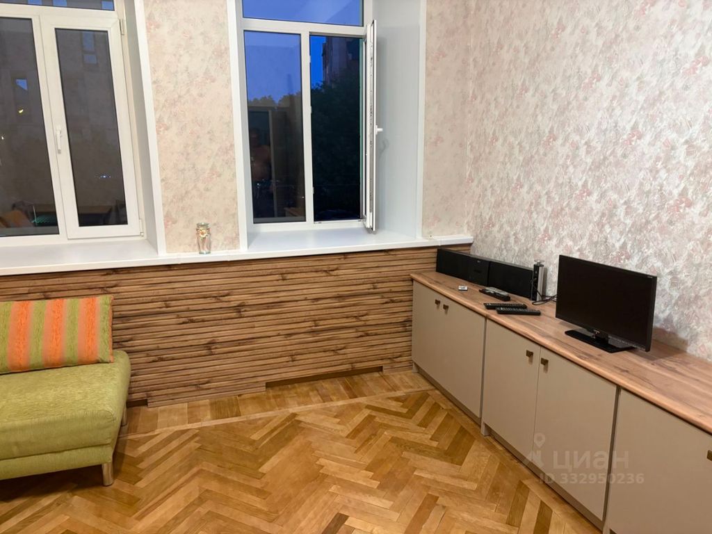 m. Mendeleevskaya: Apartment, 2-rooms