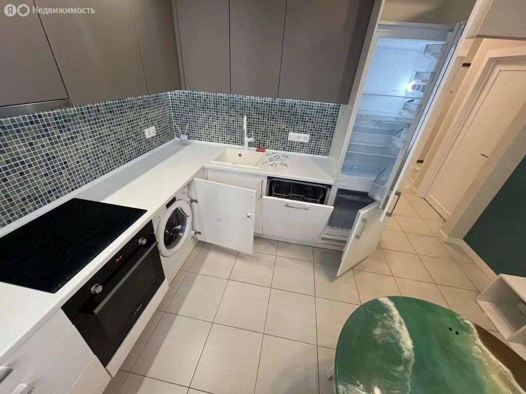 m. ZIL: Apartment, 1-rooms