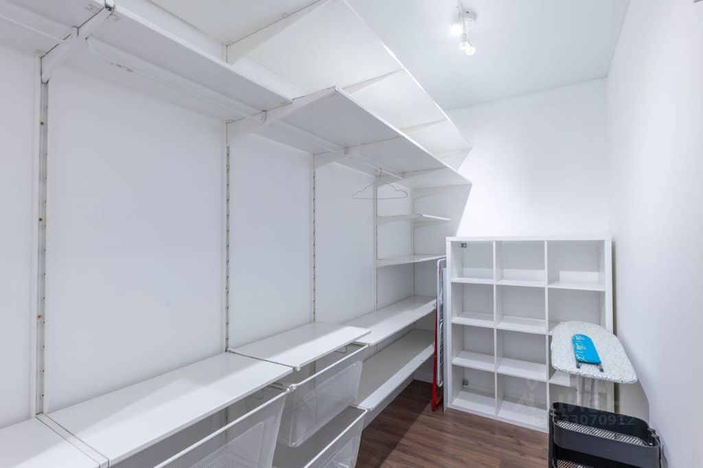 m. Universitet druzhby narodov: Apartment, 2-rooms