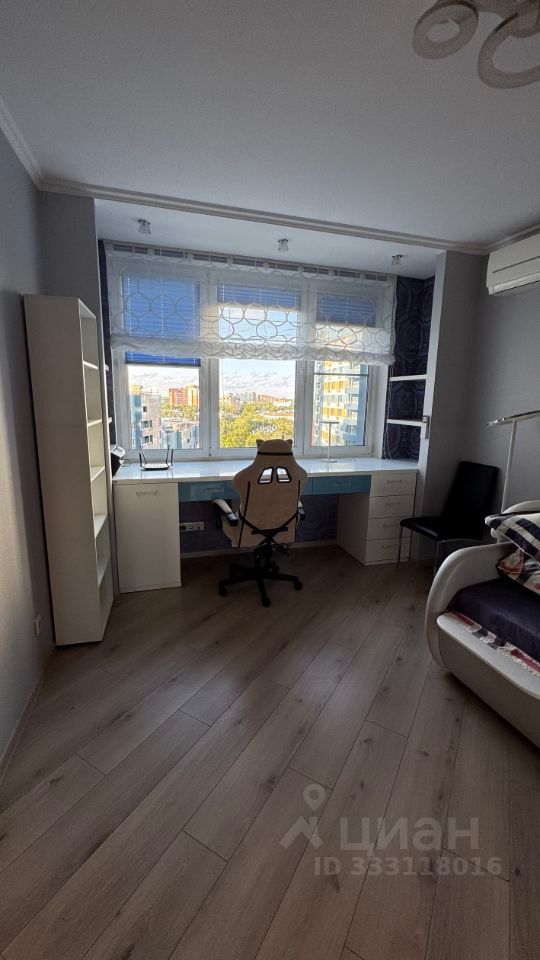 m. Khimki: Apartment, 3-rooms