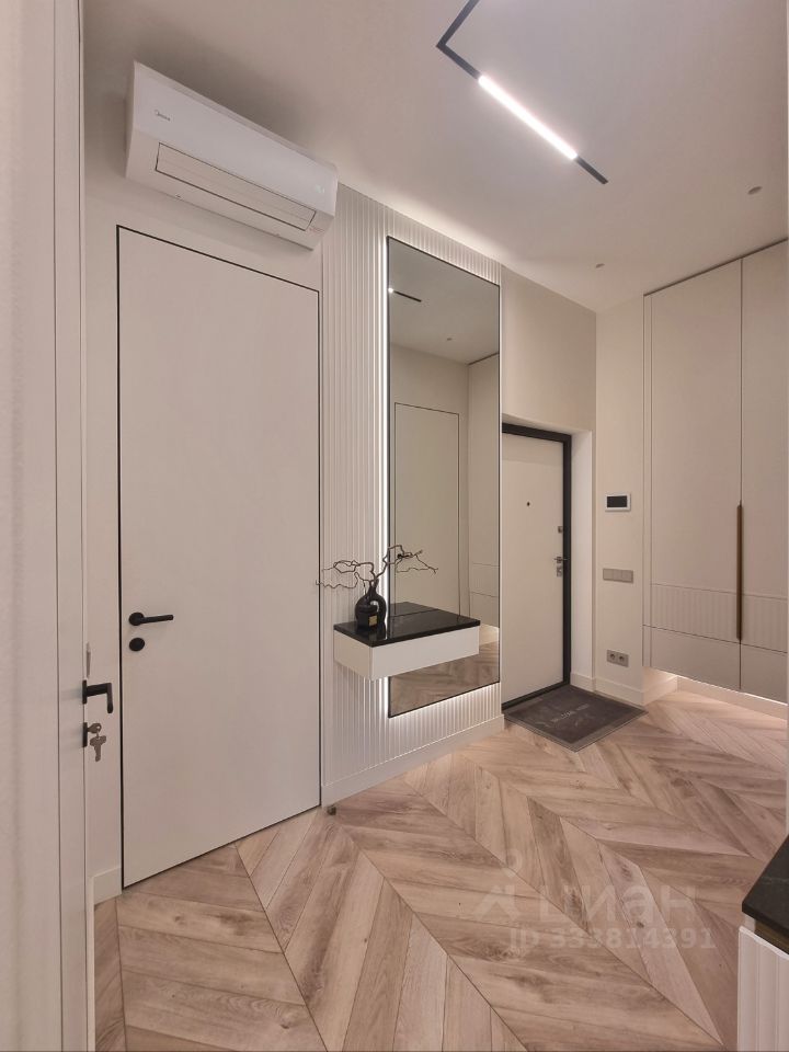 m. Avtozavodskaya: Apartment, 3-rooms