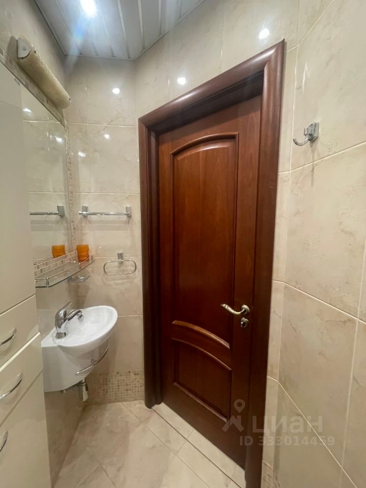 m. Universitet druzhby narodov: Apartment, 2-rooms