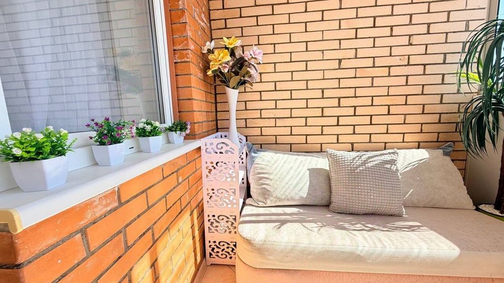 m. Novatorskaya: Apartment, 2-rooms