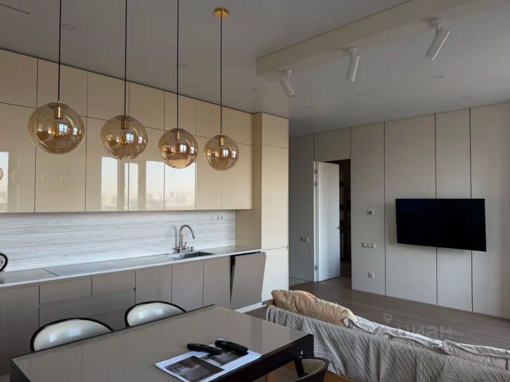 m. Trikotazhnaya: Apartment, 2-rooms