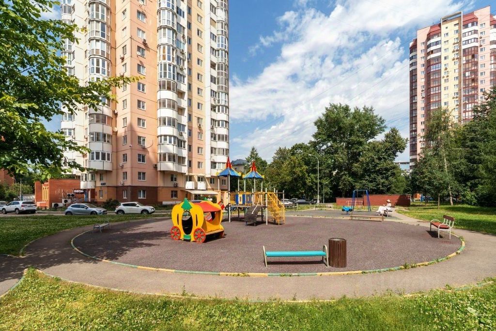 m. Davydkovo: Apartment, 3-rooms
