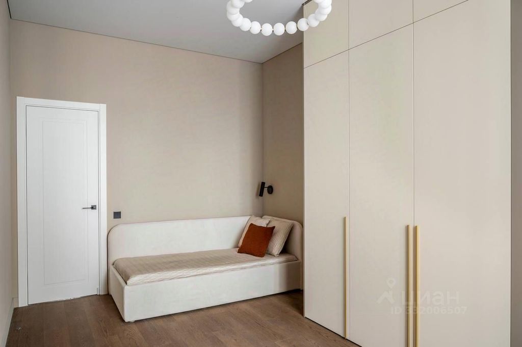 m. Tekhnopark: Apartment, 3-rooms