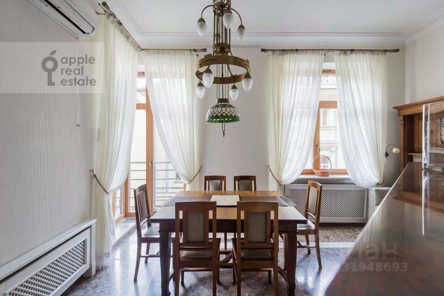 m. Kropotkinskaya: Apartment, 4-rooms