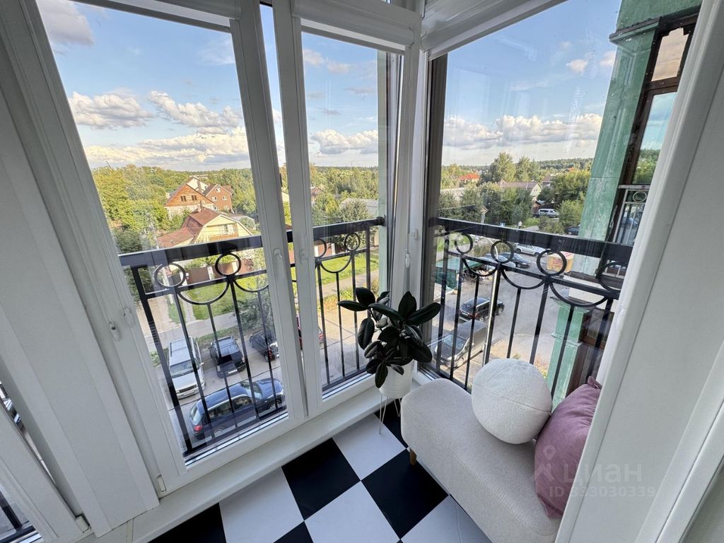 m. Opalikha: Apartment, studio
