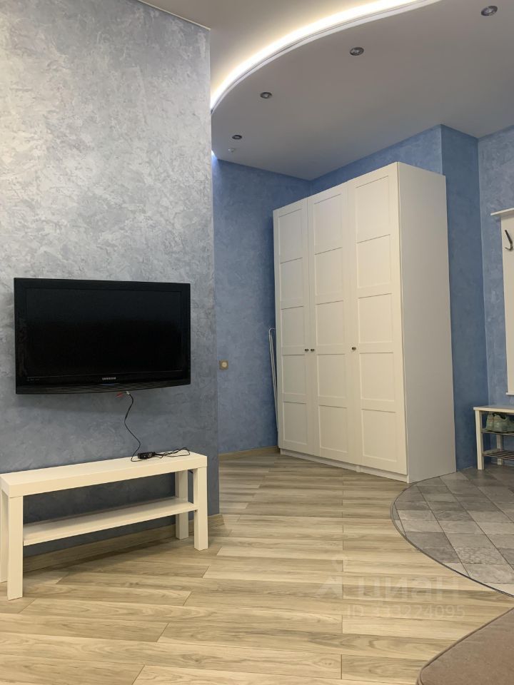 m. Belokamennaya: Apartment, studio
