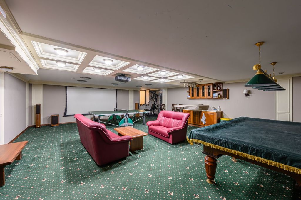 m. Chkalovskaya: Apartment, 3-rooms
