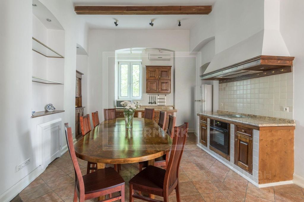m. Kitay-gorod: Apartment, 4-rooms