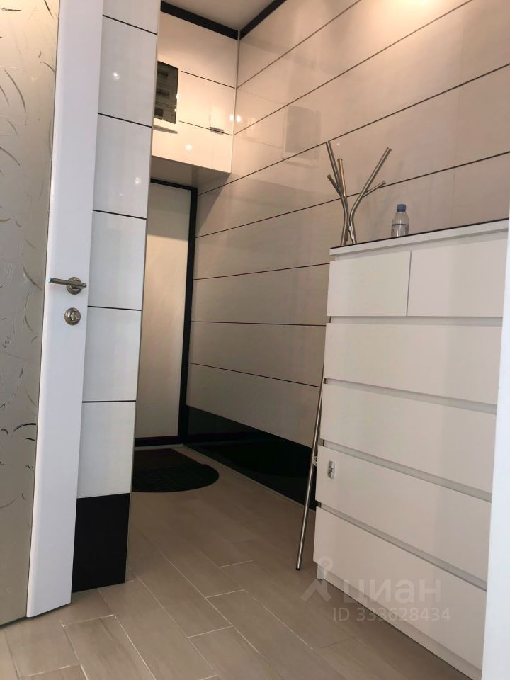 m. Teatralnaya: Apartment, 2-rooms