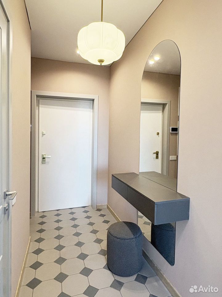 m. Dubrovka: Apartment, 2-rooms