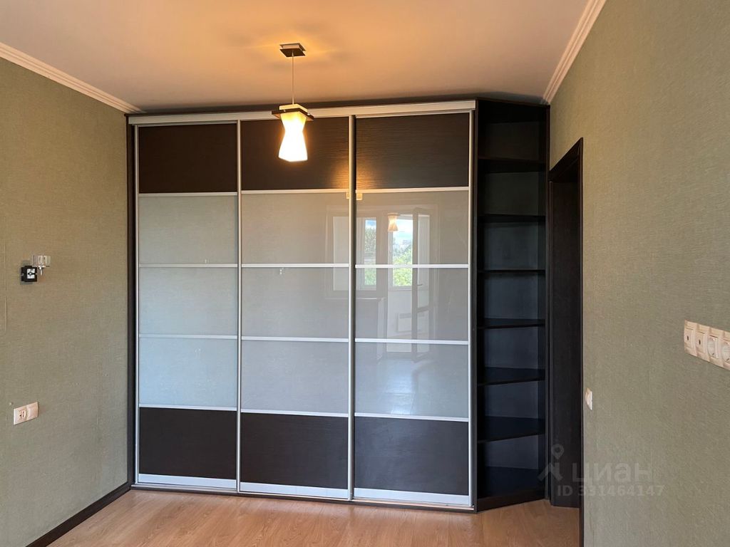 m. Pavshino: Apartment, 2-rooms