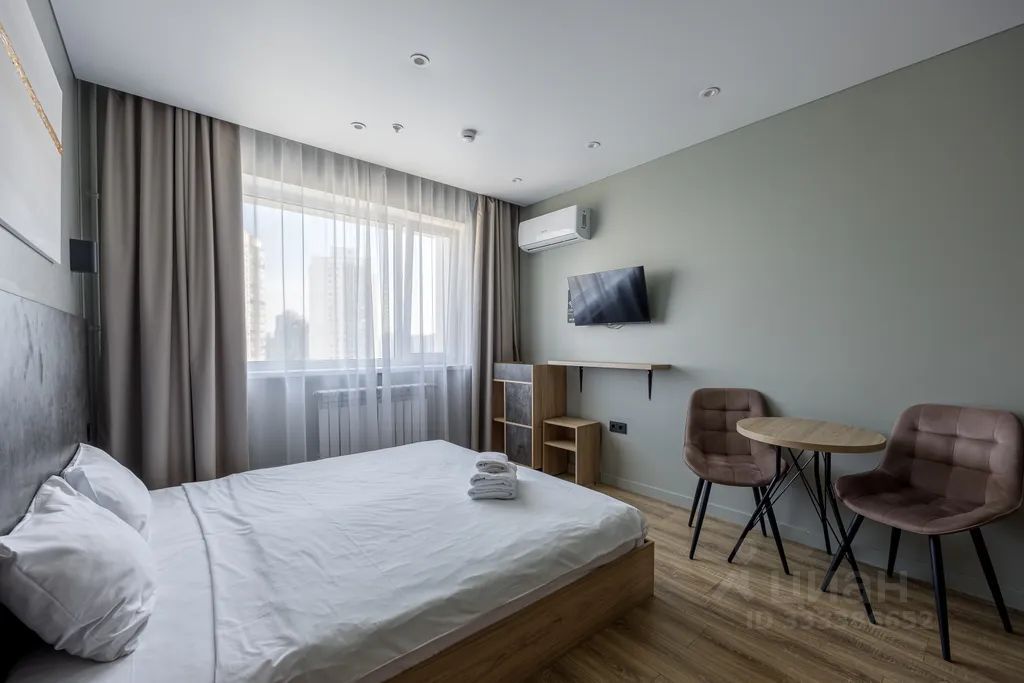 m. Troparevo: Apartment, studio