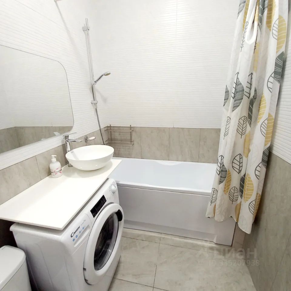 m. Strogino: Apartment, studio