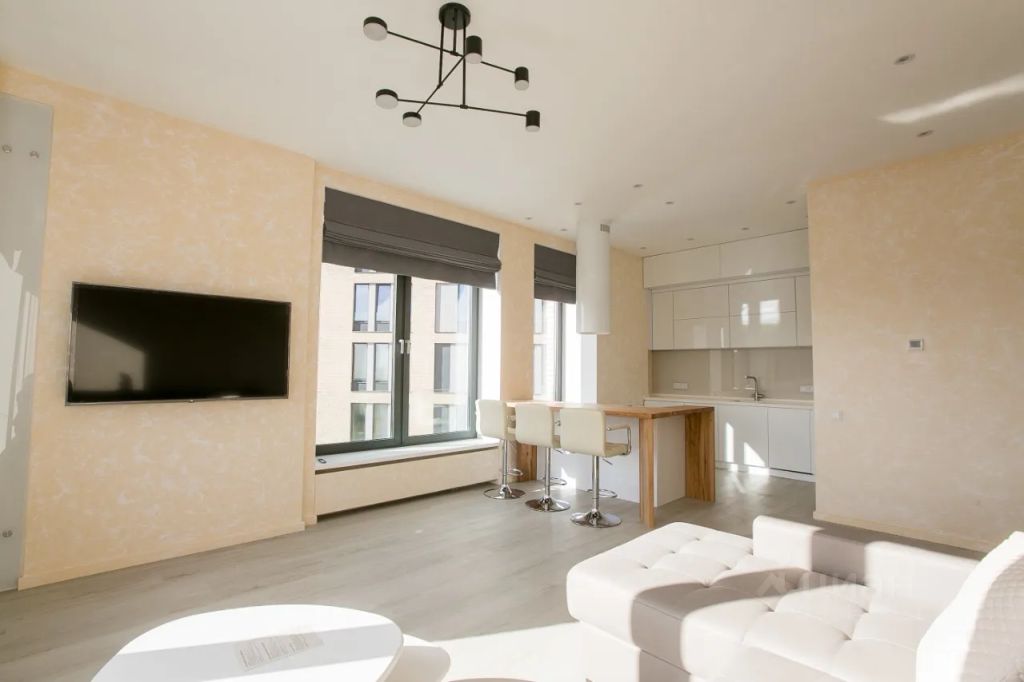 m. Molodezhnaya: Apartment, 2-rooms