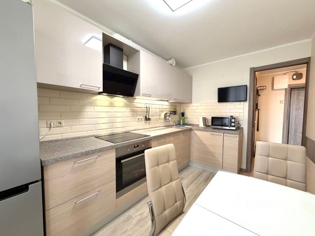 m. Polyanka: Apartment, 1-rooms