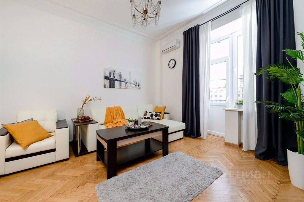 m. Tverskaya: Apartment, 3-rooms