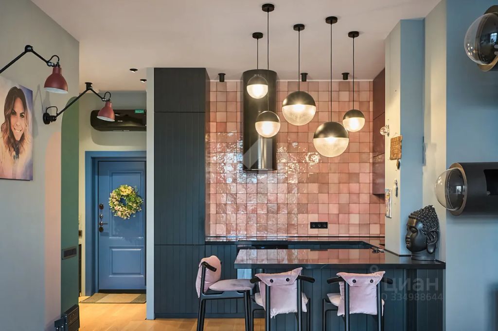 m. ZIL: Apartment, 2-rooms