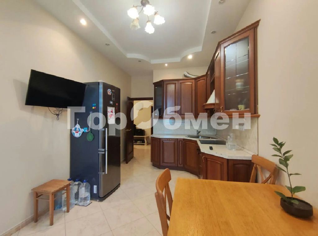 m. Narodnoe Opolchenie: Apartment, 2-rooms