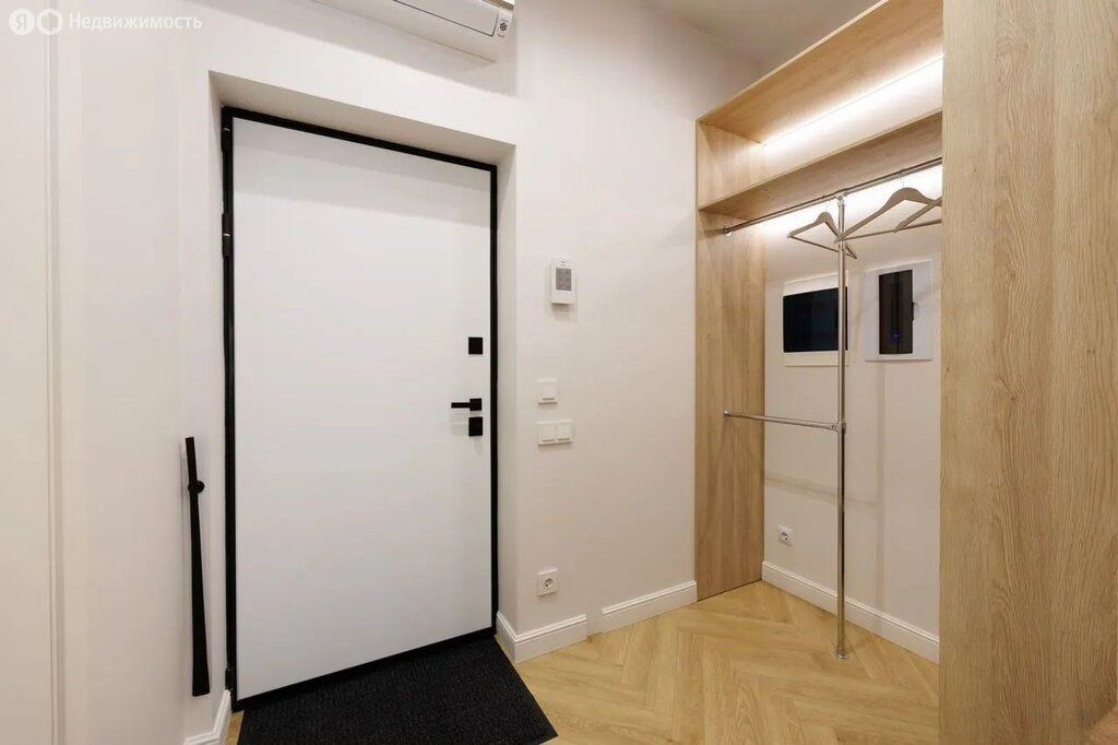 m. Baumanskaya: Apartment, studio