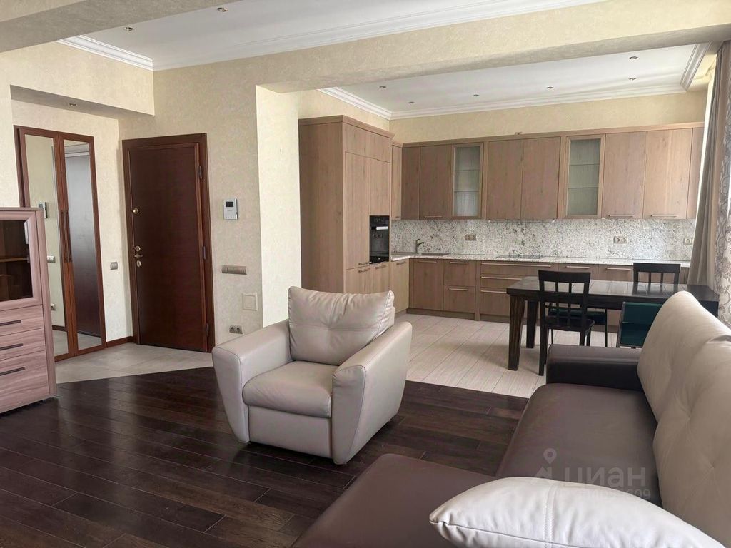 m. Kievskaya: Apartment, 2-rooms