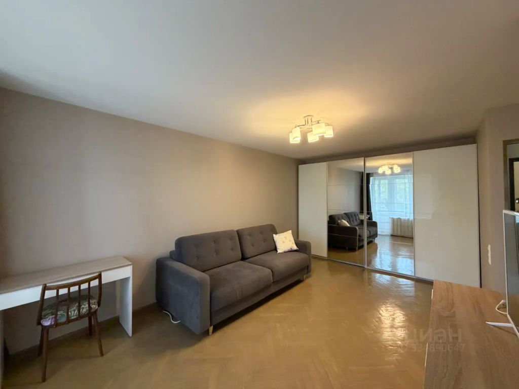 m. Barrikadnaya: Apartment, 1-rooms
