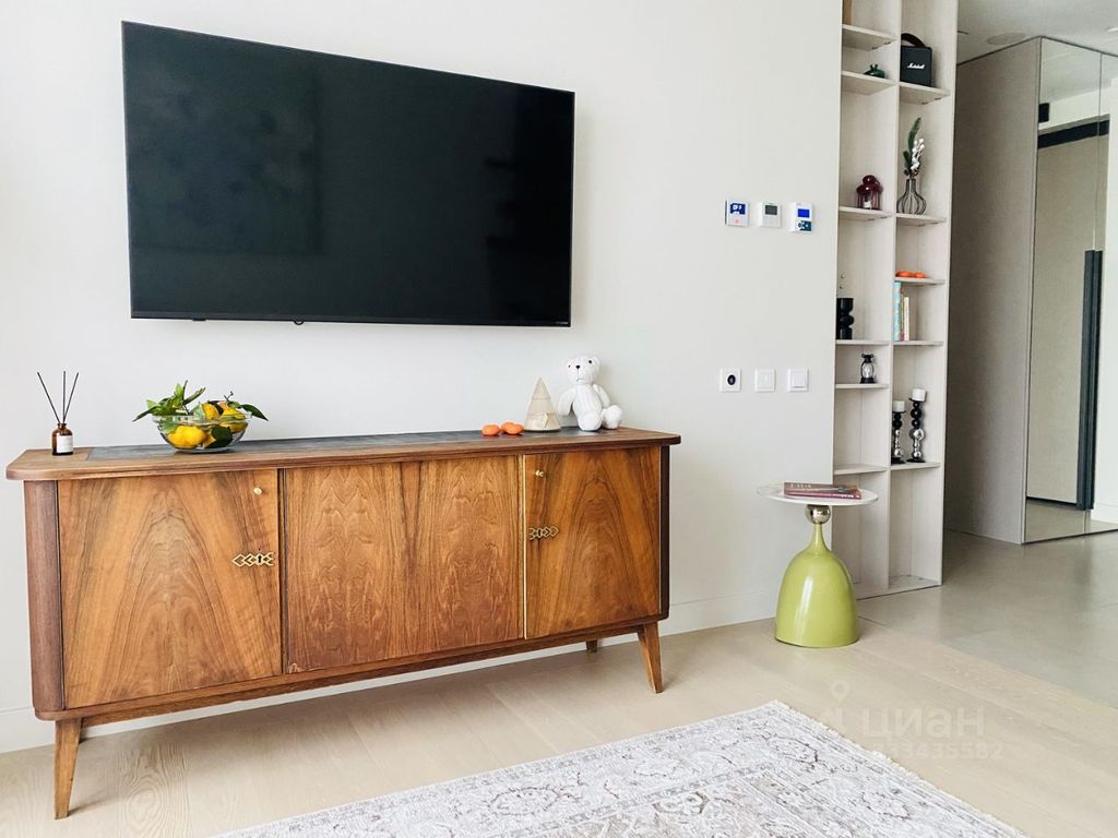 m. Dmitrovskaya: Apartment, studio