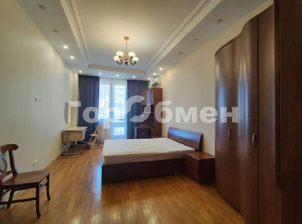m. Narodnoe Opolchenie: Apartment, 2-rooms