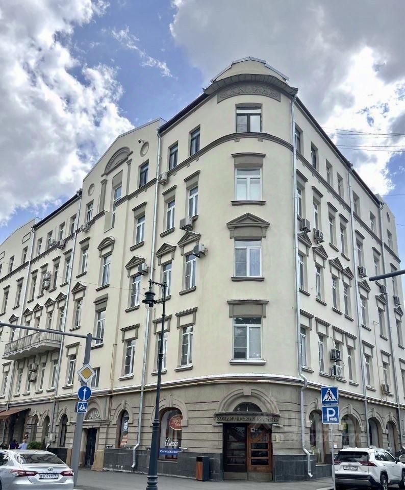 m. Barrikadnaya: Apartment, 2-rooms