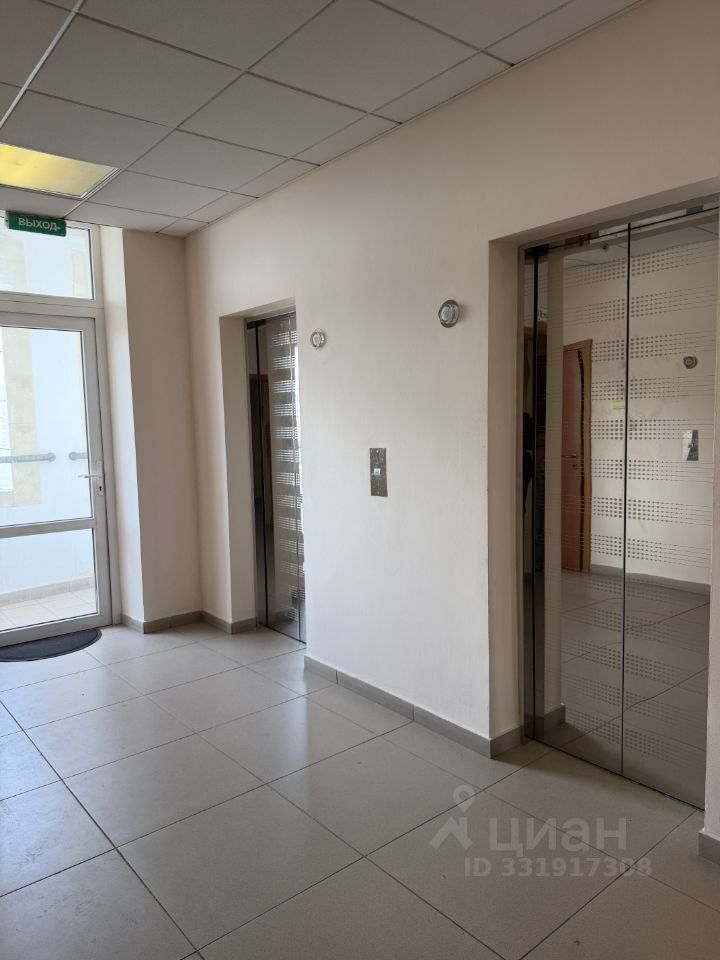 m. Oktyabrskoe pole: Apartment, 2-rooms