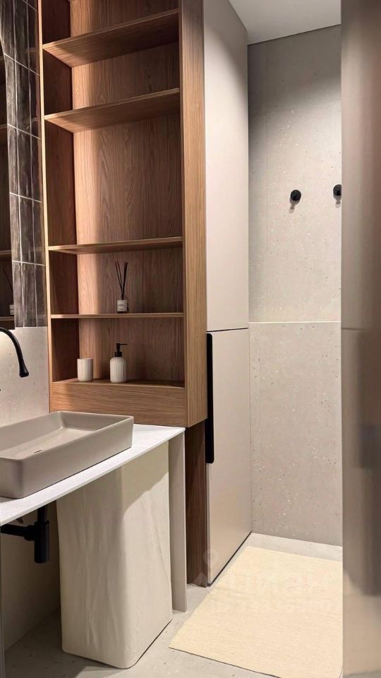 m. Maryina Roscha: Apartment, studio