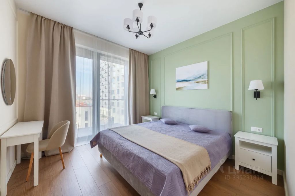 m. ZIL: Apartment, 2-rooms