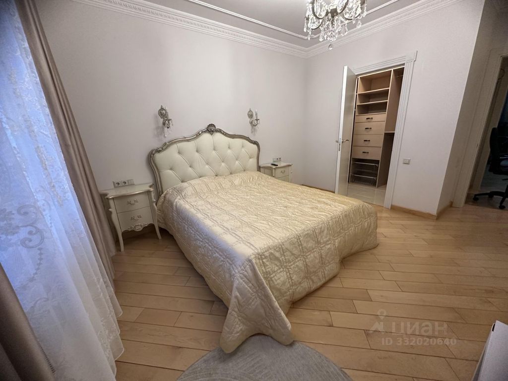 m. Profsoyuznaya: Apartment, 3-rooms